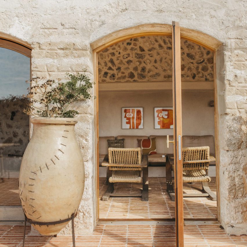Seven breezy living rooms that embrace the Mediterranean landscape