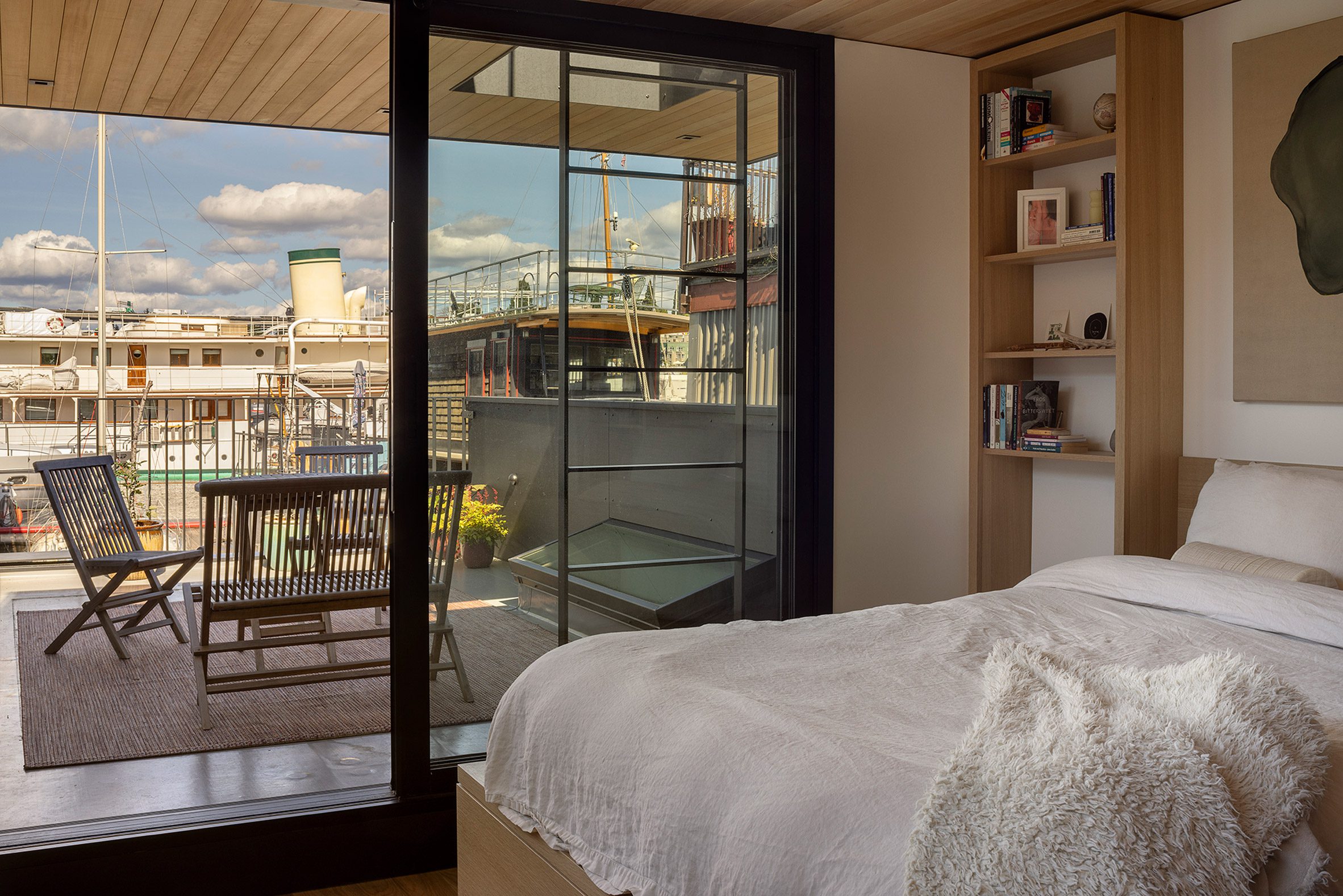 go'c houseboat