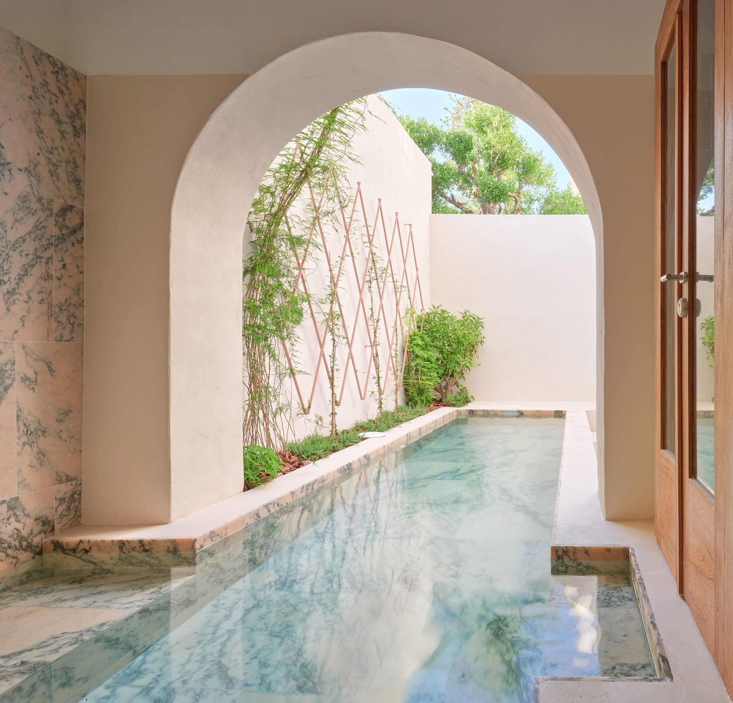 Casa Puerto by Lucas y Hernández-Gil