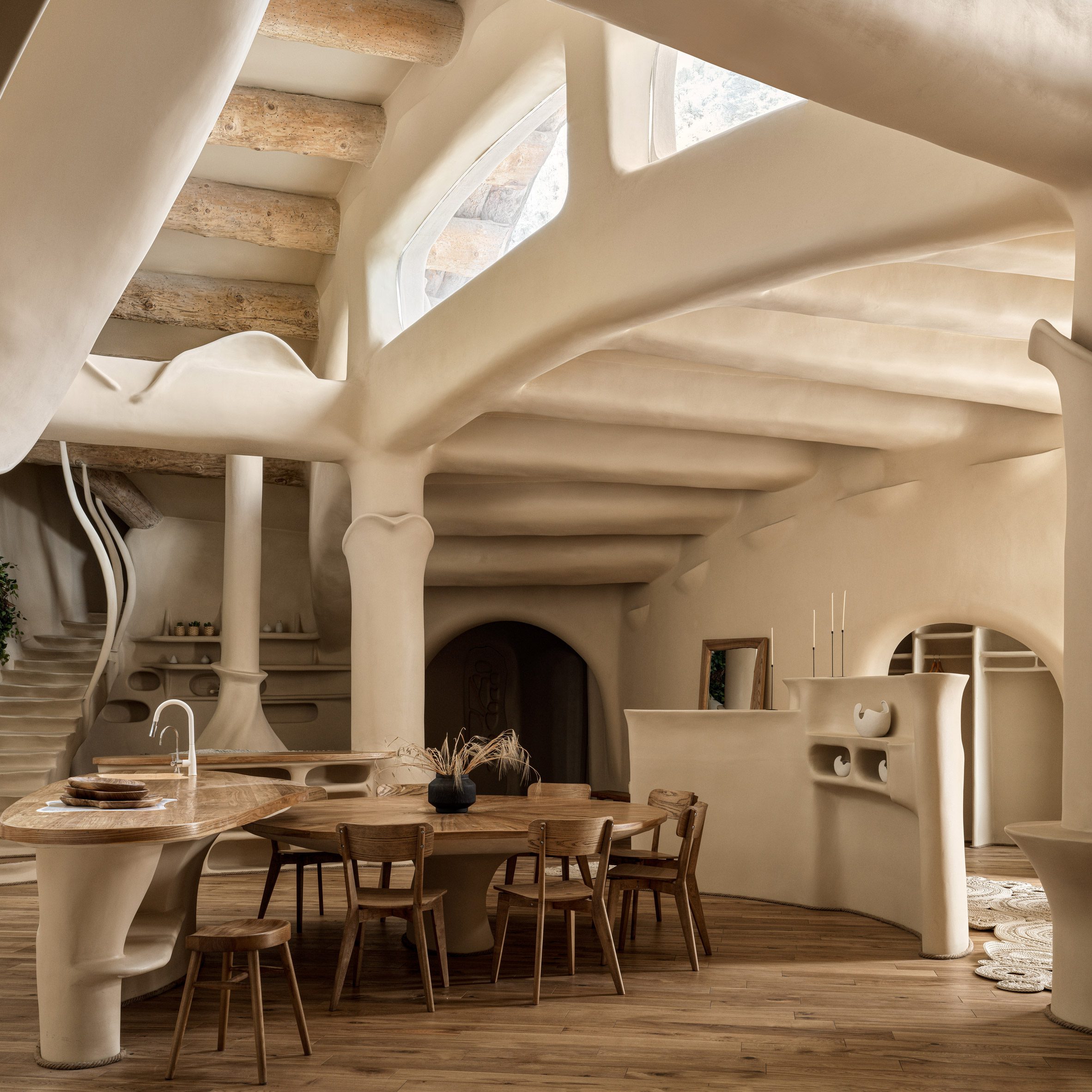 Cob home interior by Dilyara Mazhitova and Vladimir Radostovets