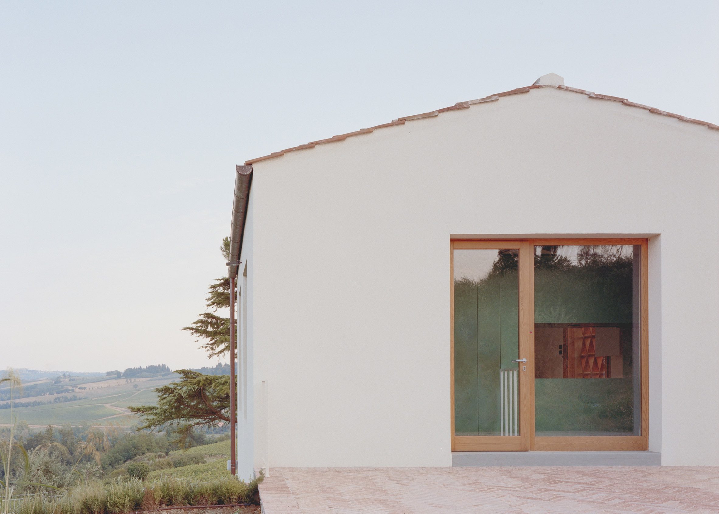 First floor entrance to Fienile N by Fōntego Architettura
