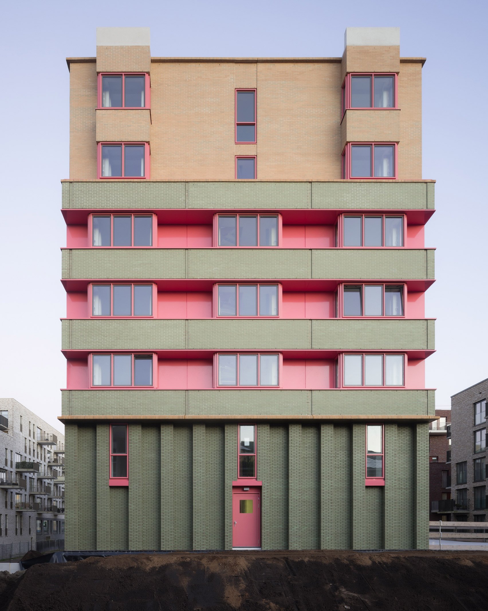 Volante social housing by Monadnock Architects