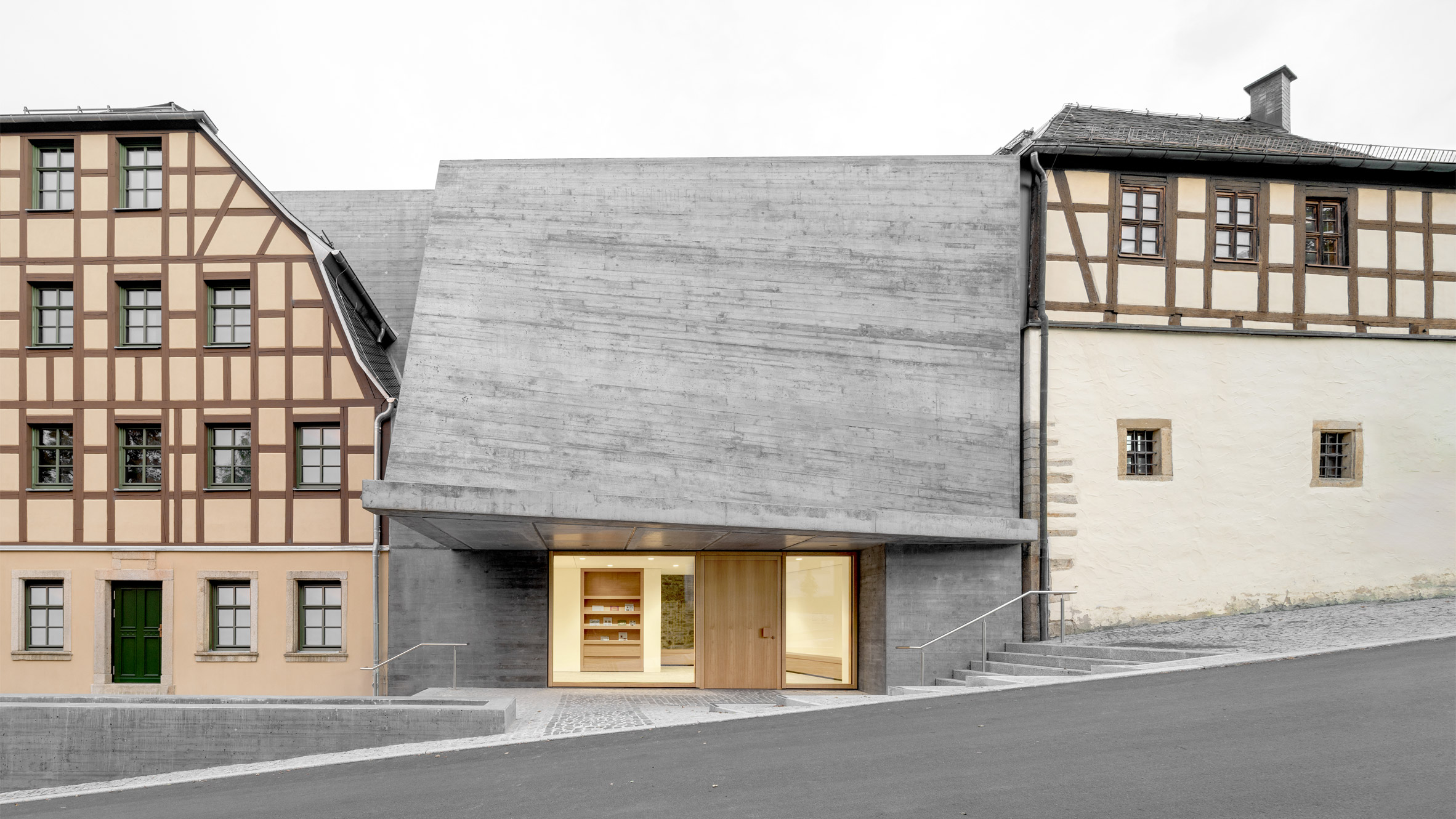 Mother-of-Pearl Experience Museum by Schulz und Schulz