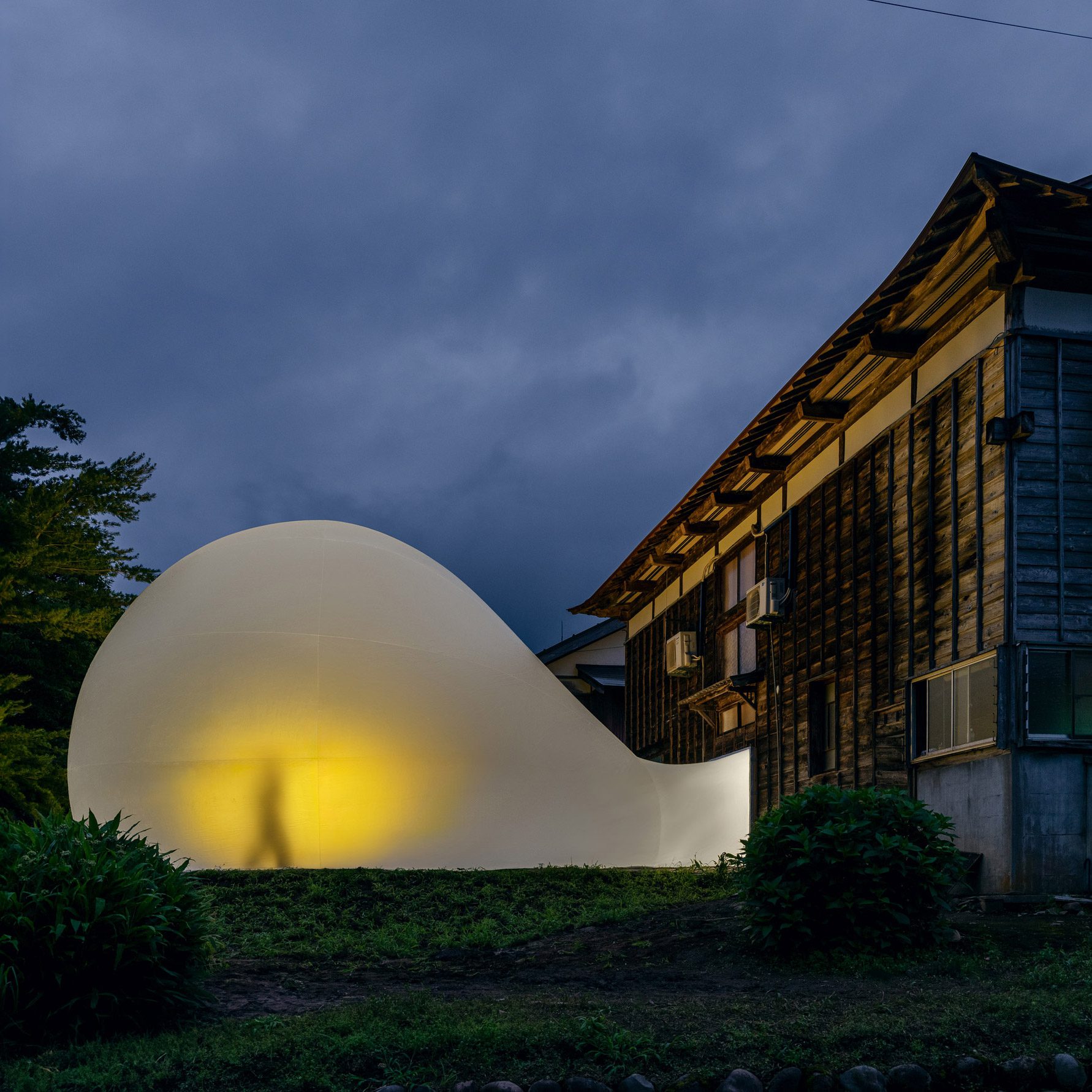 Bubble house in Japan by MAD