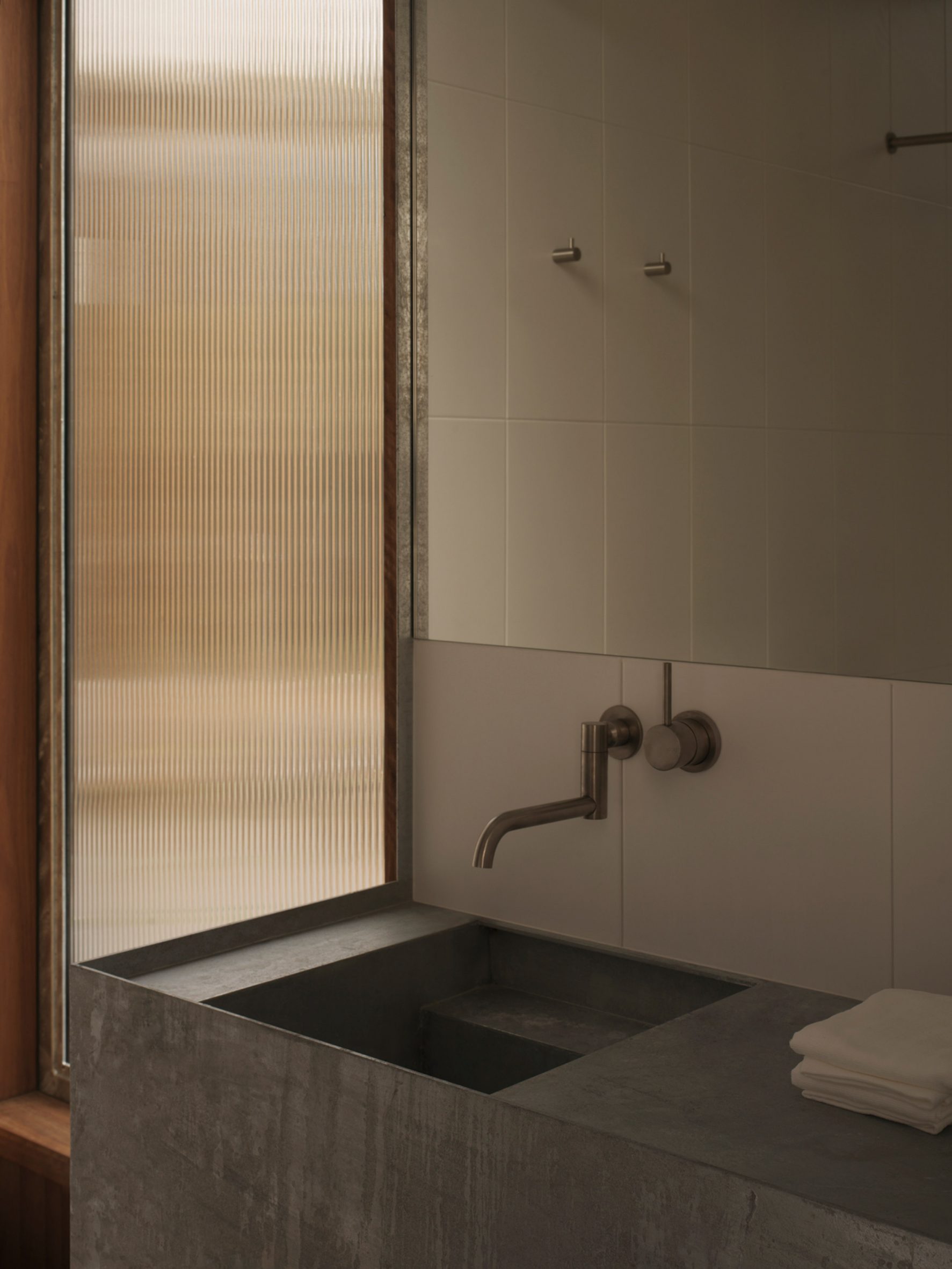 Steel bathroom sink