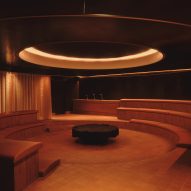 Arc sauna