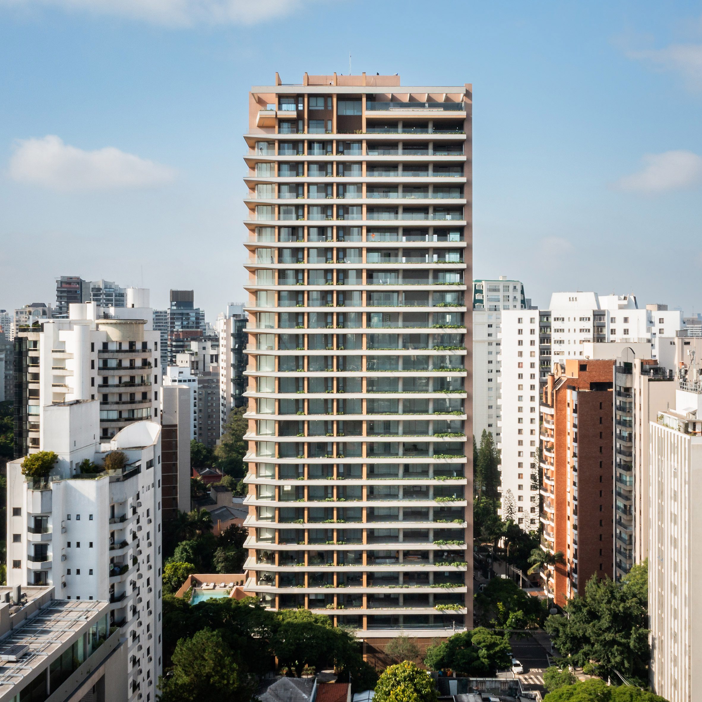 Königsberger Vannucchi clads São Paulo skyscraper with porcelain and wood