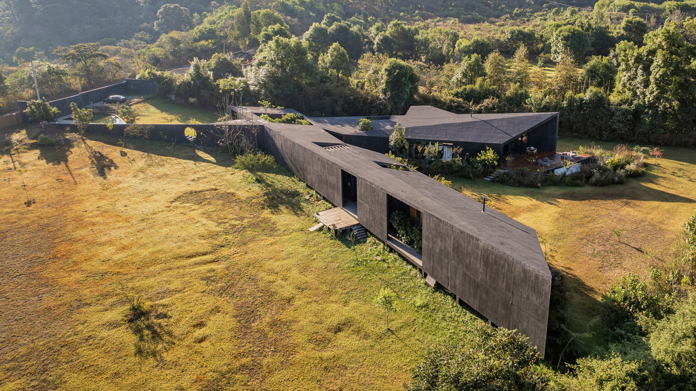 Casa Mavra by Taller Alberto Calleja