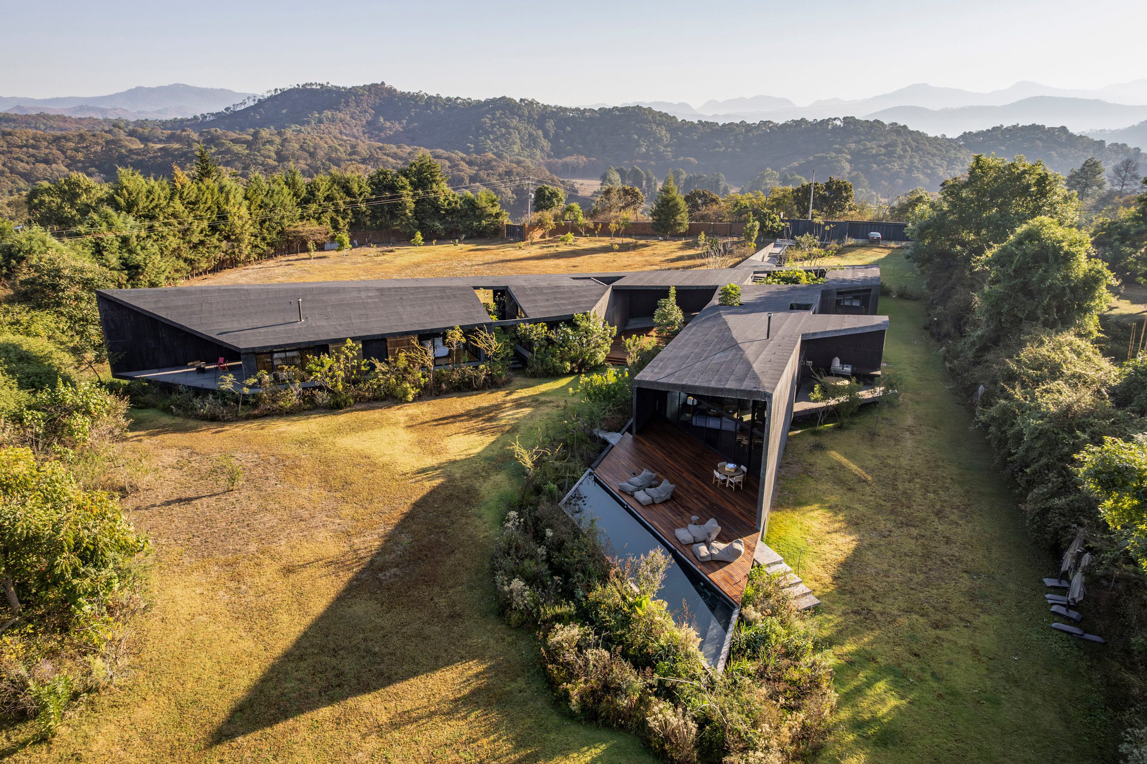Black concrete house in Mexico