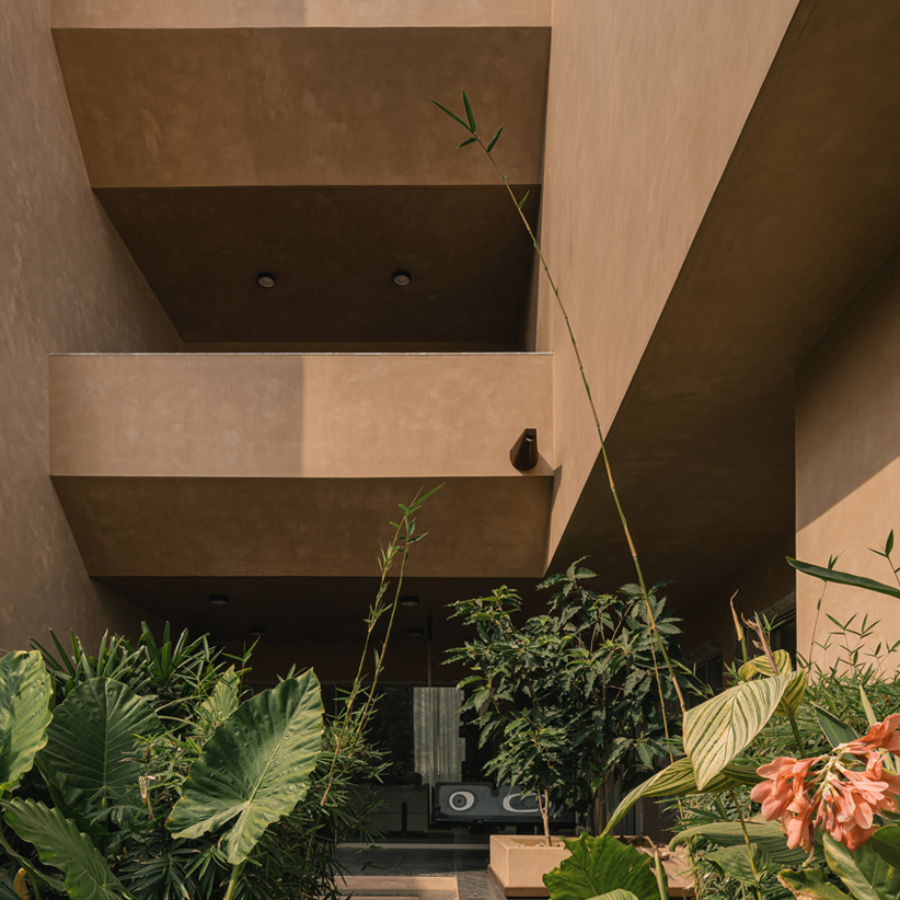 Design ni Dukaan references Corbusier and Doshi for geometric Gujarat house