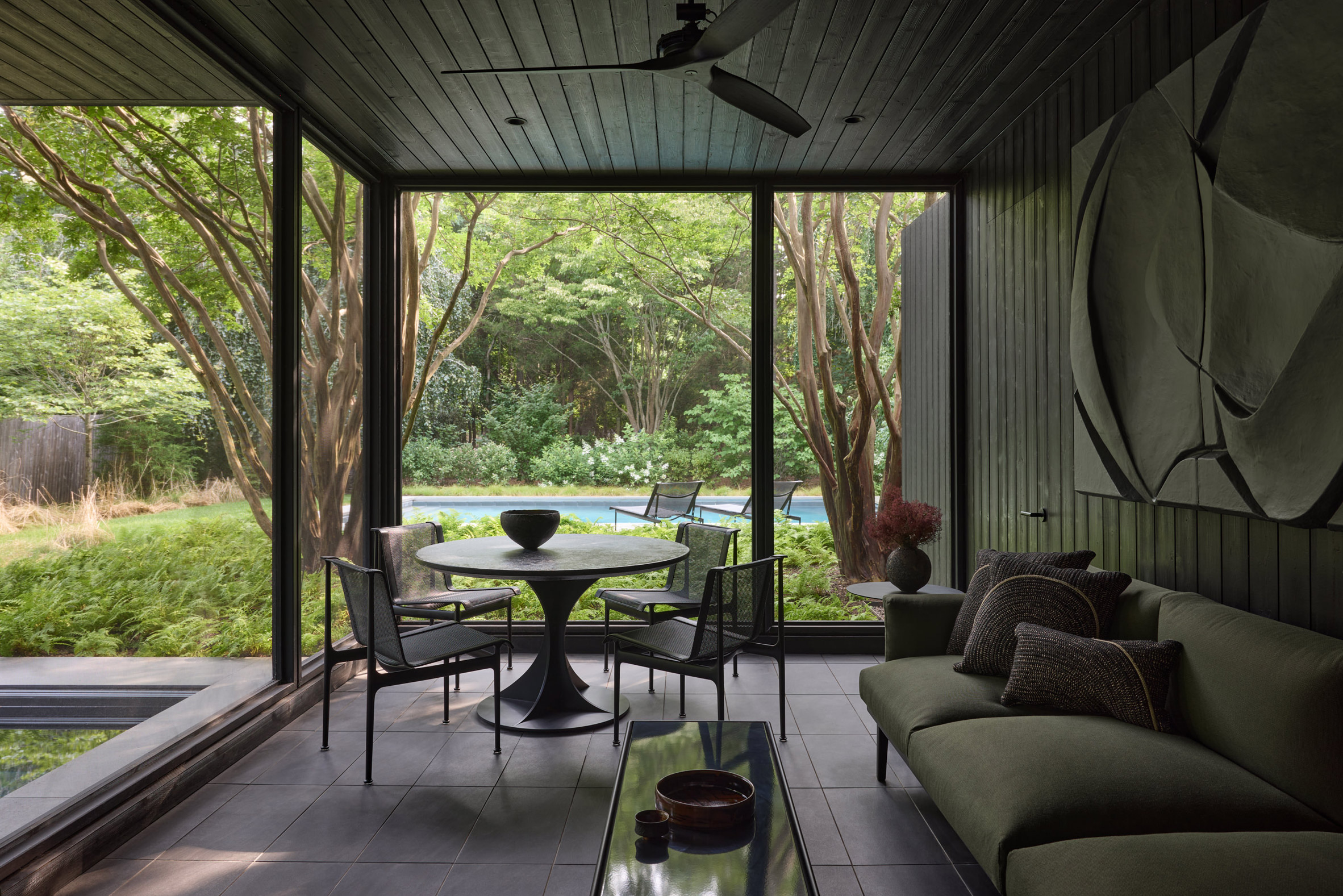Garden room at House in Amagansett by Khanna Schultz