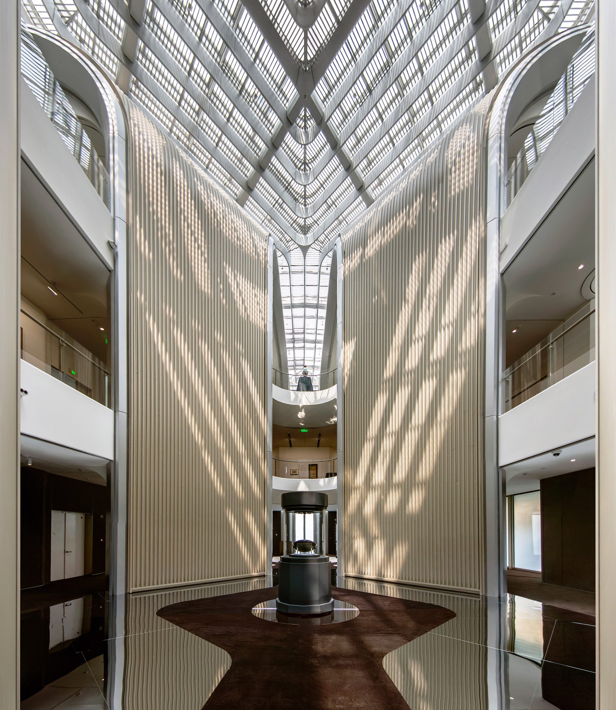 Atrium in a gallery in Shanghai by Foster + Partners