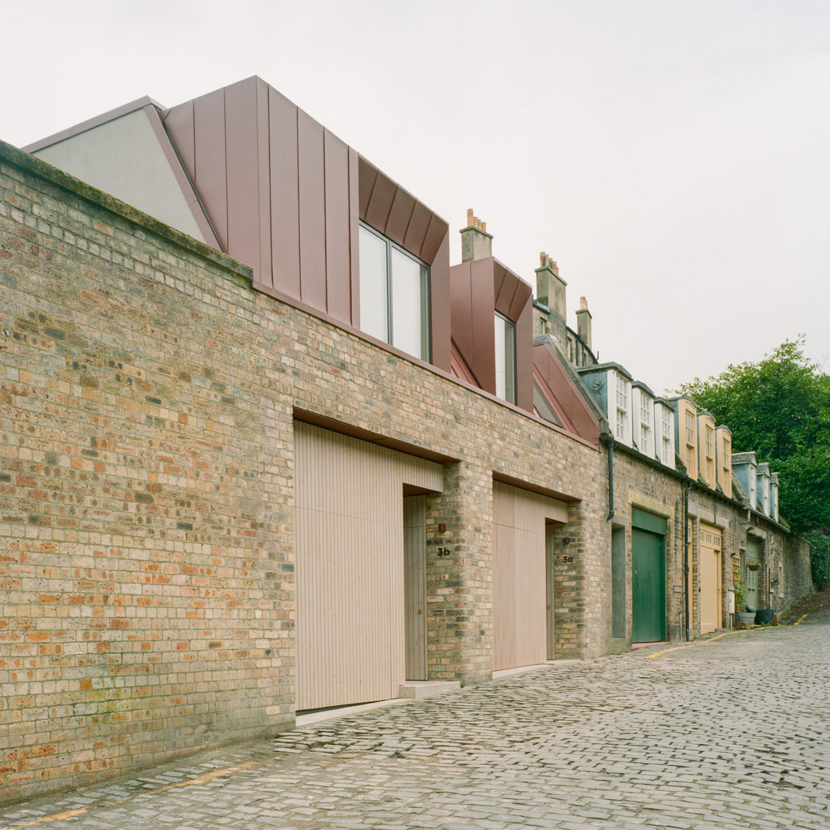 Canon Mews, Scotland, by Pend
