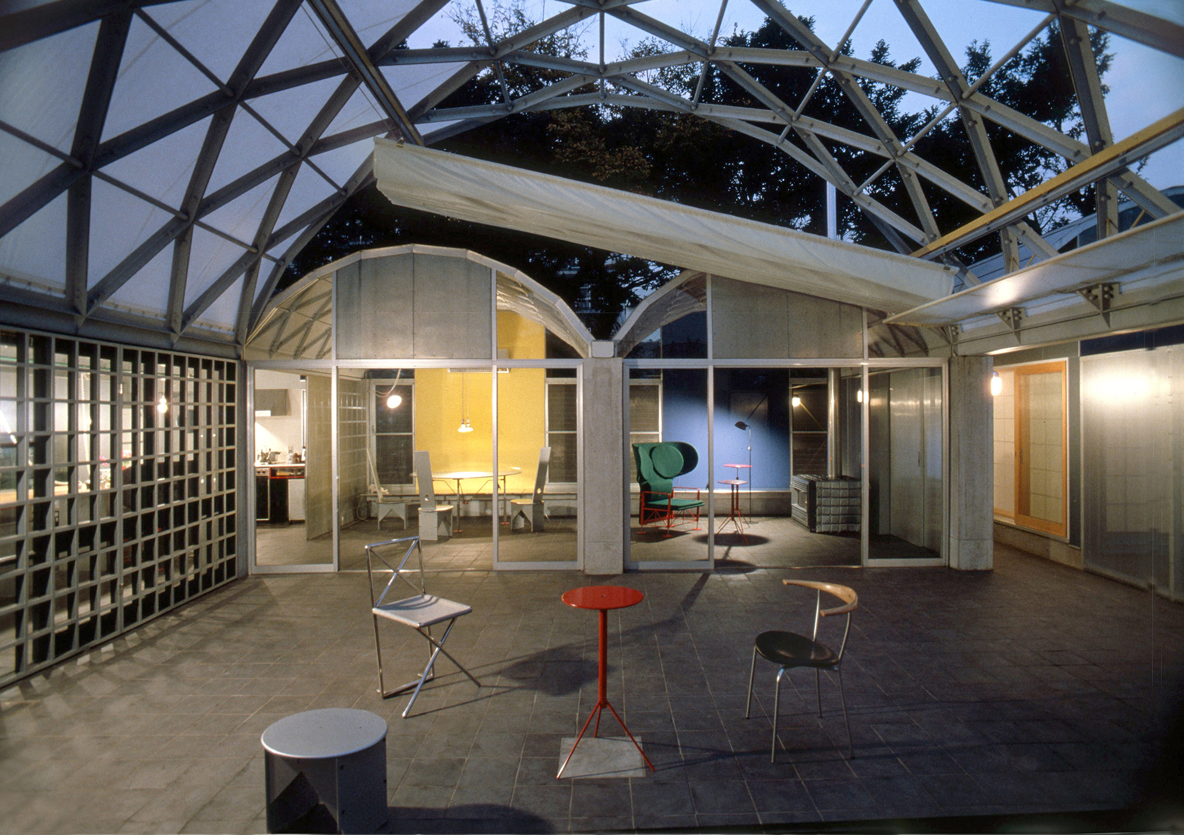 Silver Hut by Toyo Ito (1984), captured by Tomio Ohashi in 1984