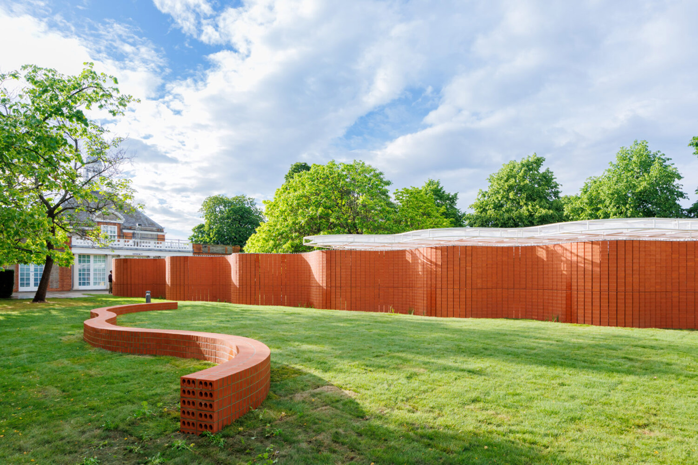 Serpentine Pavilion in London by Lanza Atelier