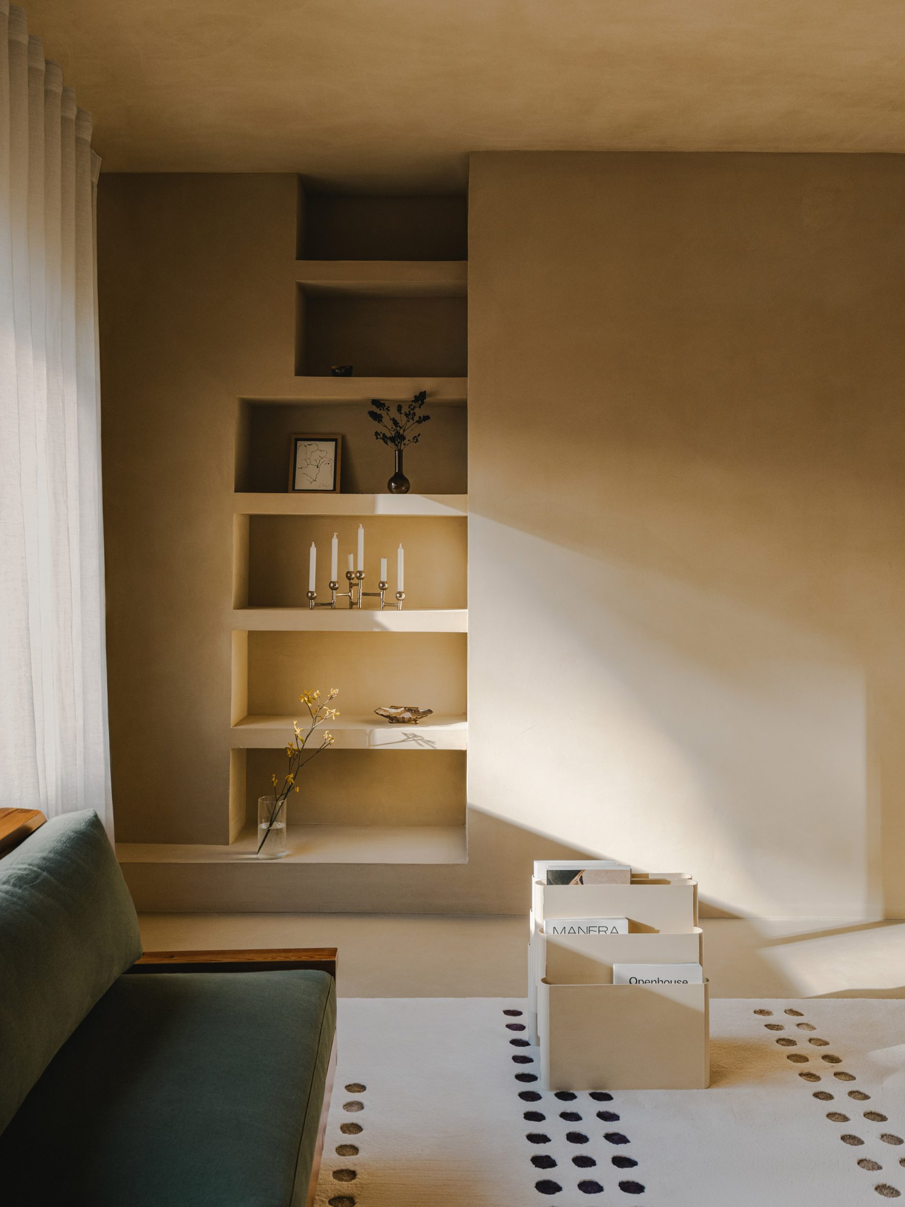Turo Park Sigla Studio living room
